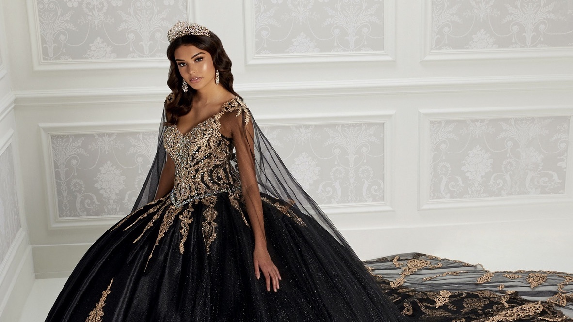 15 Edgy Quince Dresses for a One-of-a-Kind Quinceañera Desktop Image
