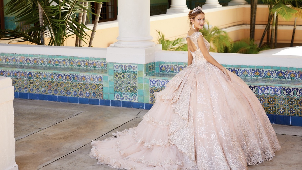 How To Accessorize Your Quince Dress Desktop Image